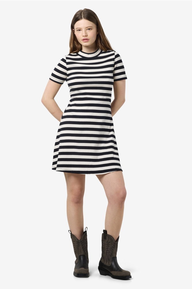 NMELINOR S/S SKATER DRESS JRS NOOS 27033179 BLACK STRIPES